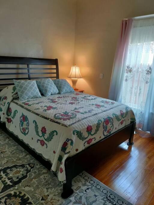Historical Home photo 3