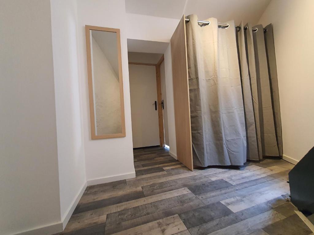 Appartement meublé, bord de seine photo 2