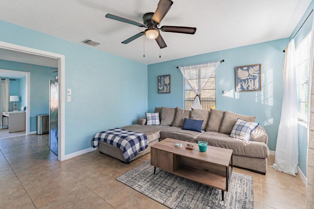 Bella Casa St Pete FL image