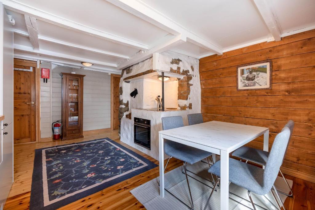 Historical apartments in the heart of the old town photo 3