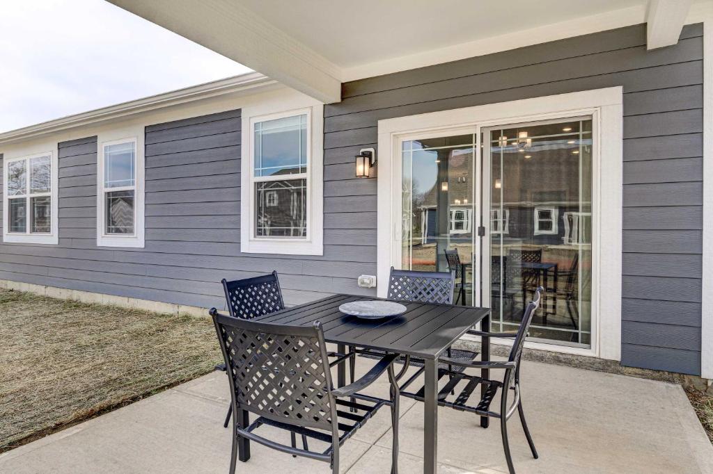 Vacation Rental Near Geist Reservoir 7 Mi Away! photo 1