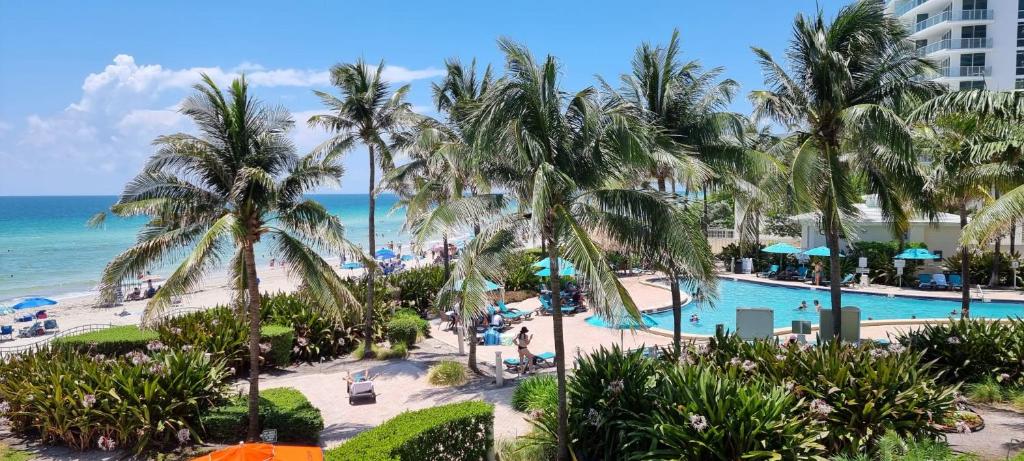 NEW LUXURY APARTMENT 2Br 2Ba DIRECT BEACH ACCESS photo 2