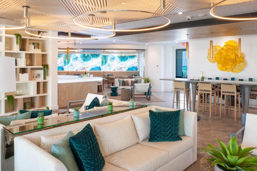 Club Suites at Rum Point photo 3