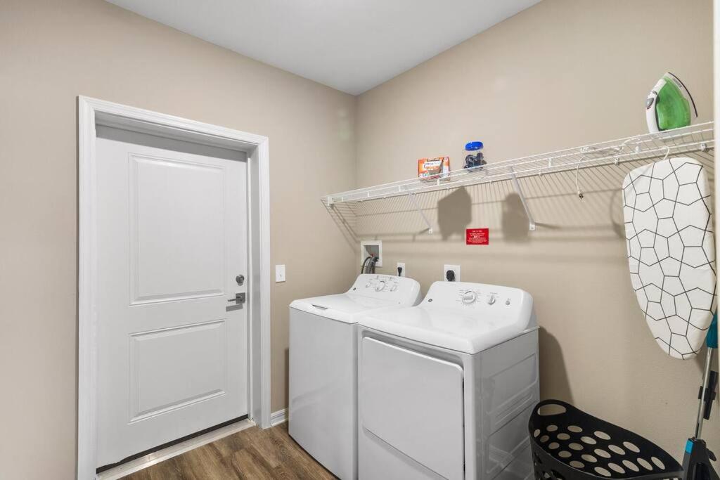 Elegant 3BR/2BA Condo Near Beaches & Attractions photo 1