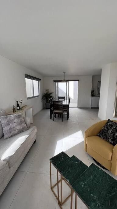 Casa Coral 25: closed gate community house at super location! photo 2