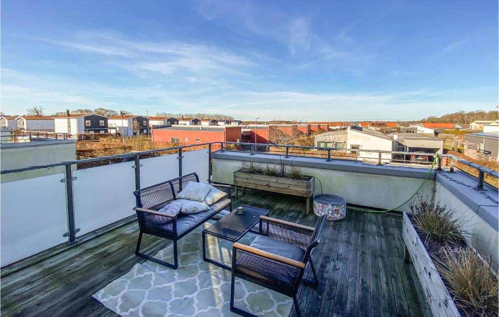 Awesome Home In Varberg With Wifi And 6 Bedrooms photo 4
