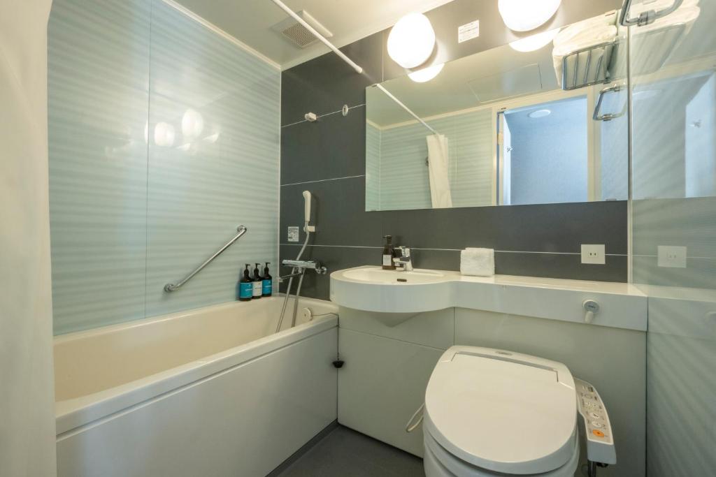 Prince Smart Inn Osaka Yodoyabashi Room Type - Urban Twin Room with Buffet Breakfast