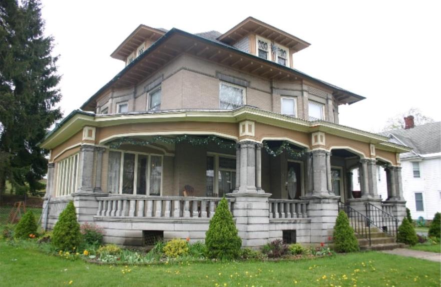 Tarry Here Mansion Bed & Breakfast image