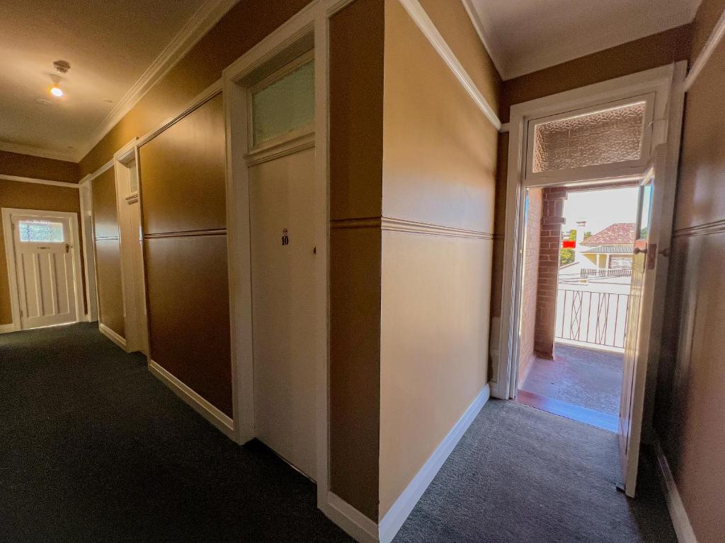 Commercial Hotel Bega photo 3