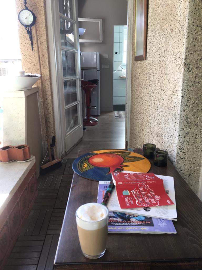 Bialik St B&B room Bauhaus district Tel Aviv photo 1