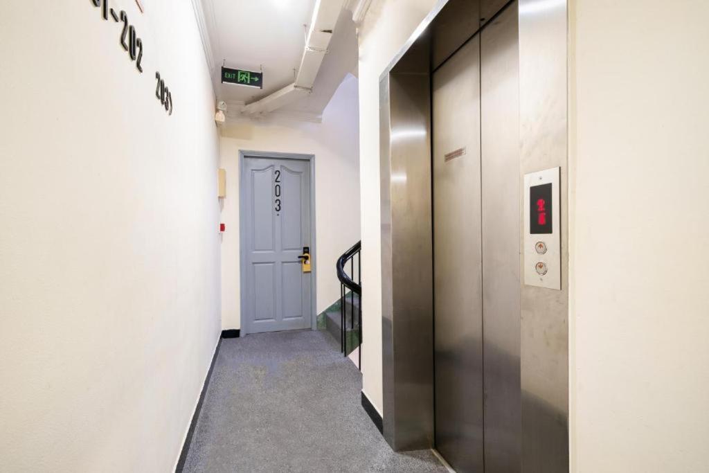 Bay Luxury - Cabana Hotel Saigon - 47A Nguyen Trai