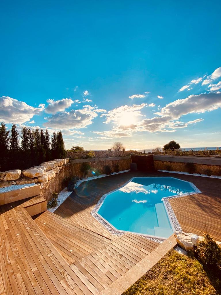 Villa Dafni Luxury Home Heated Pool photo 1