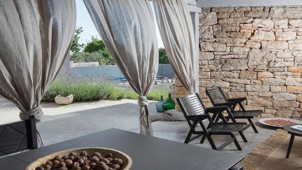 Rustic luxury villa with stunning interior in Tinjan