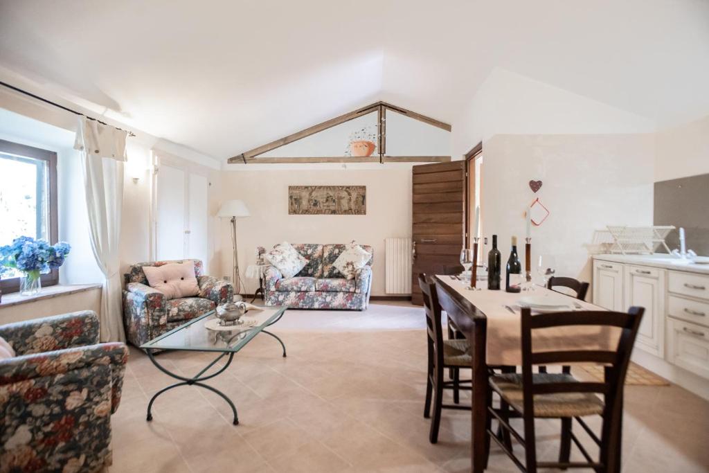 Casale Montemoro With Pool - Happy Rentals photo 2
