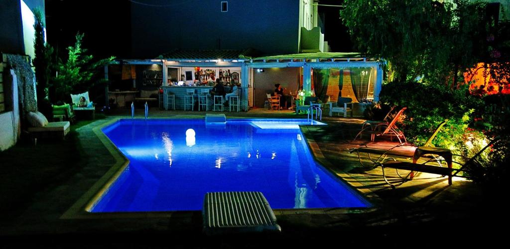 Calma Apartments & Studios photo 2
