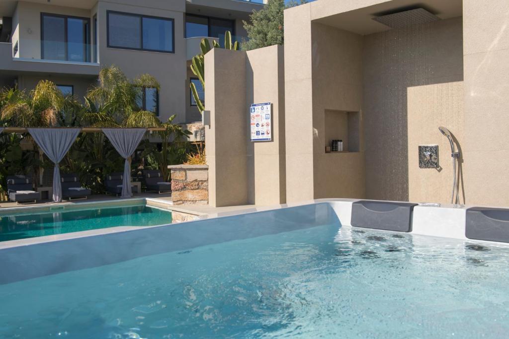 AVAL Riviera photo 4