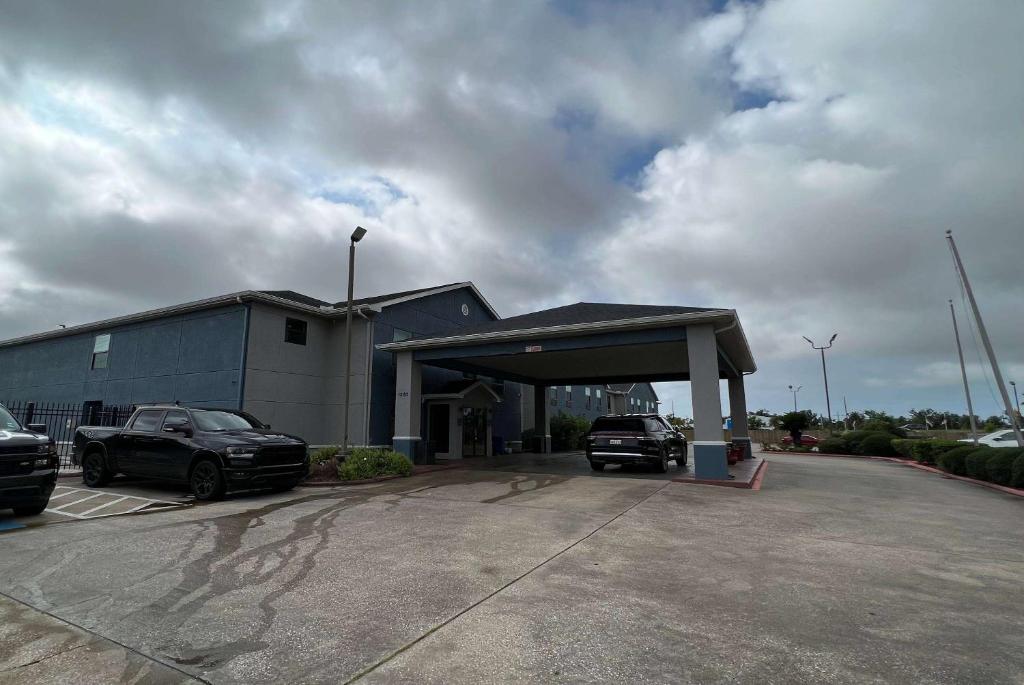 Super 8 by Wyndham Lake Charles/Sulphur photo 4
