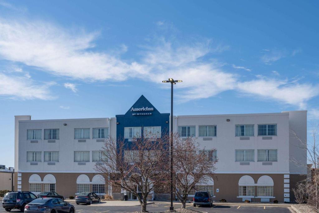 AmericInn by Wyndham Cedar Rapids North image