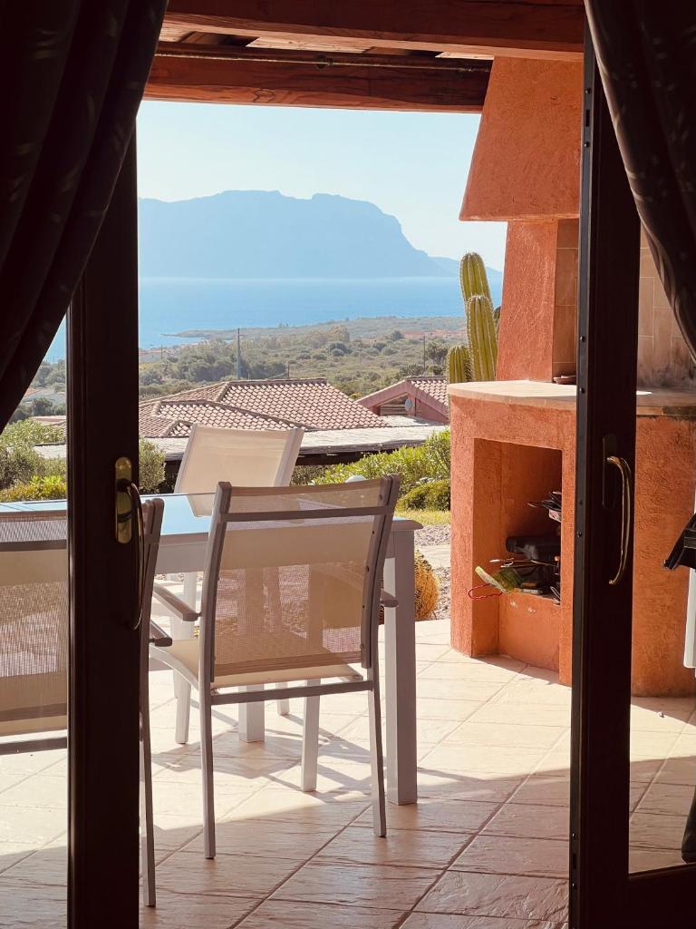 Villa a Golfo Aranci con Vista su Tavolara photo 2