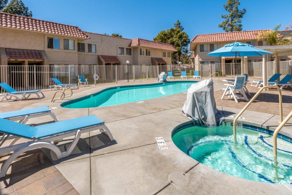 Indio Condo about 2 Mi to Coachella and Stagecoach! photo 2