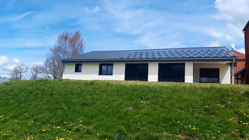 Maison de 4 chambres avec jardin amenage et wifi a Cerniebaud photo 3