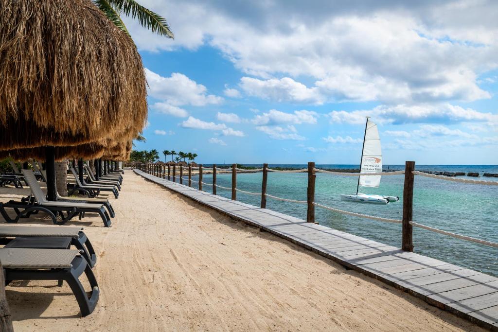 Catalonia Yucatan Beach - All Inclusive photo 1