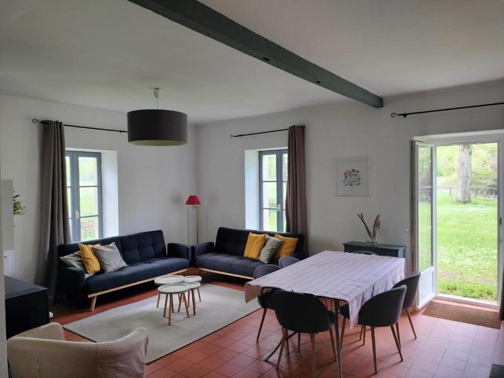 MAISON DE PIERRE photo 1
