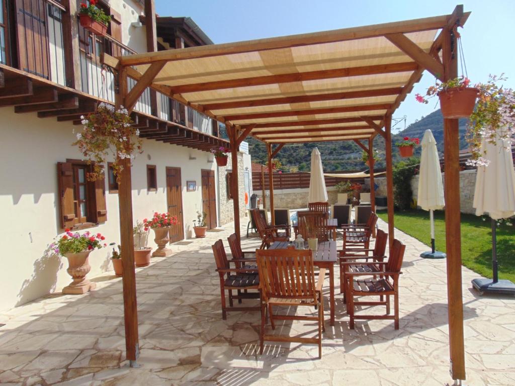 Charalambos Holiday Cottage photo 3