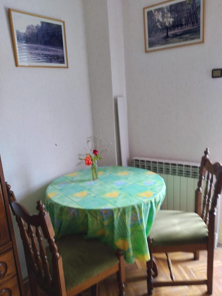 HOSTEL BATA II Trokrevetne sobe photo 4