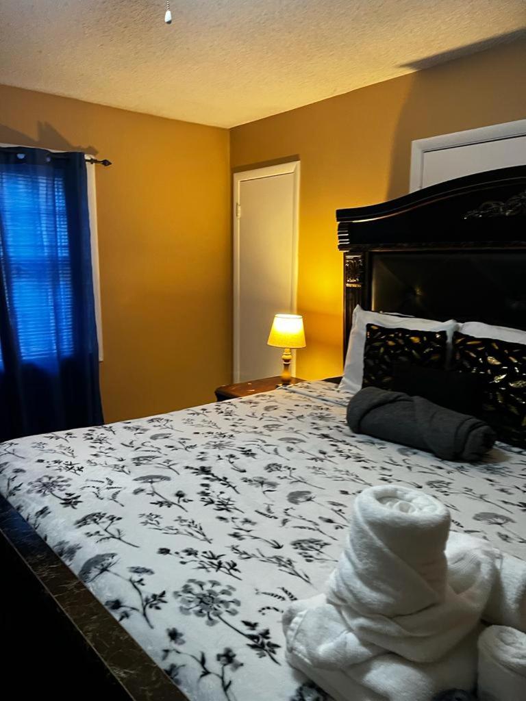 #2BR Cozy Villa - Mins to Historic STM Amusement Park! photo 1