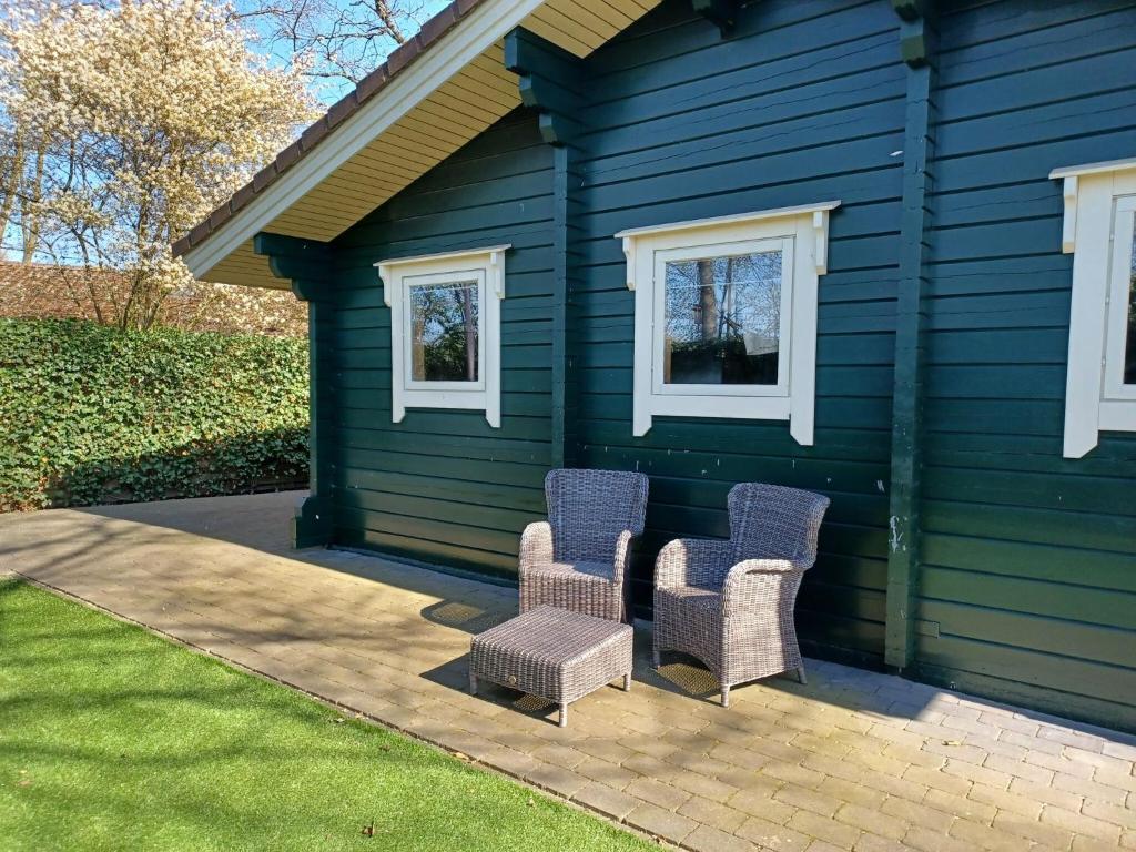 Beautiful holiday home in Hulshorst with garden photo 4