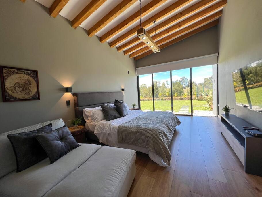 Amazing country house! photo 1