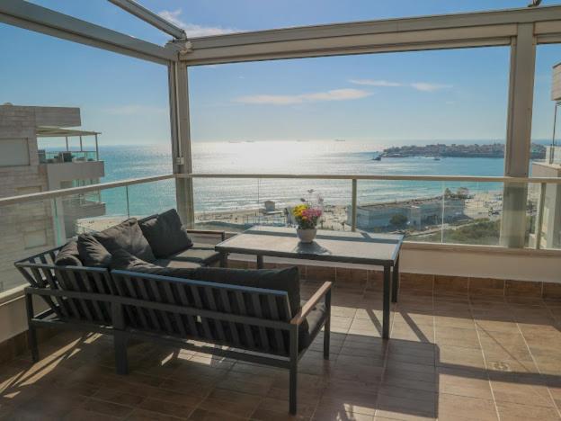 Top penthouse view akko photo 2