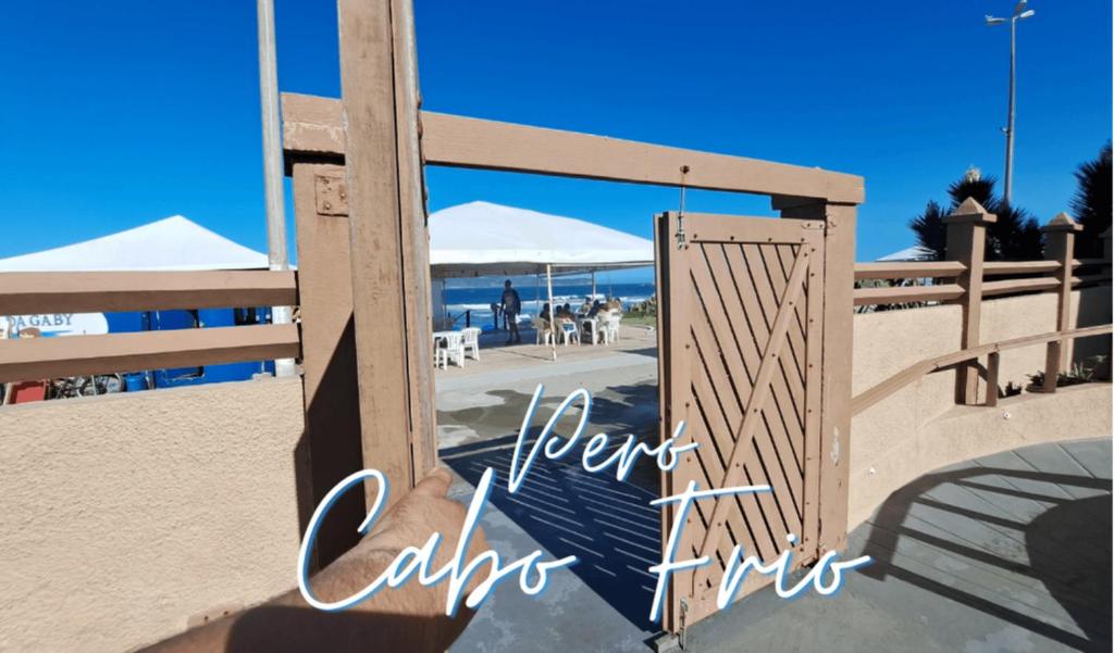Casa beira da Praia Peró photo 1