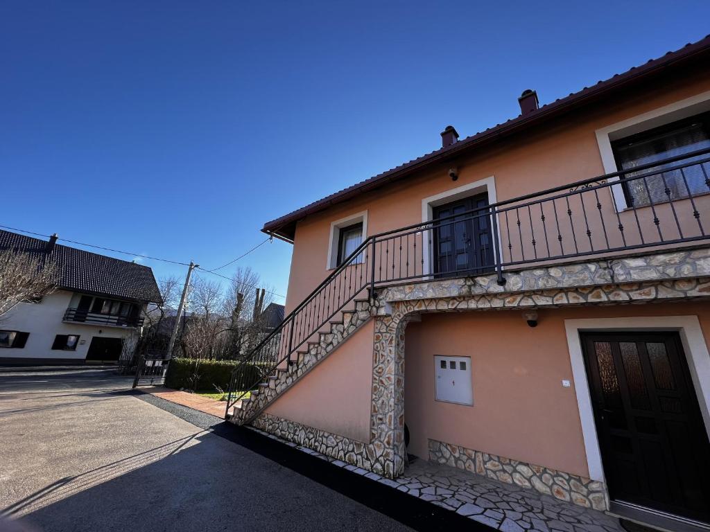 Apartments with a parking space Lic, Gorski kotar - 20420 photo 1