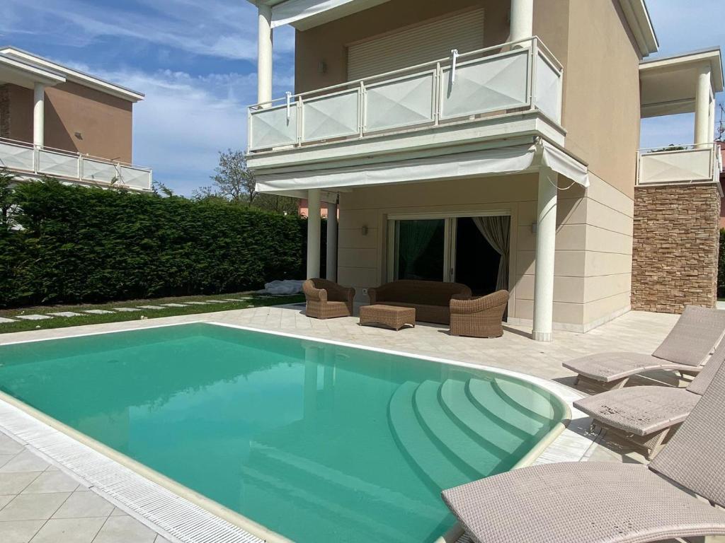 The Diamond - Luxury Villa with Private Pool photo 2