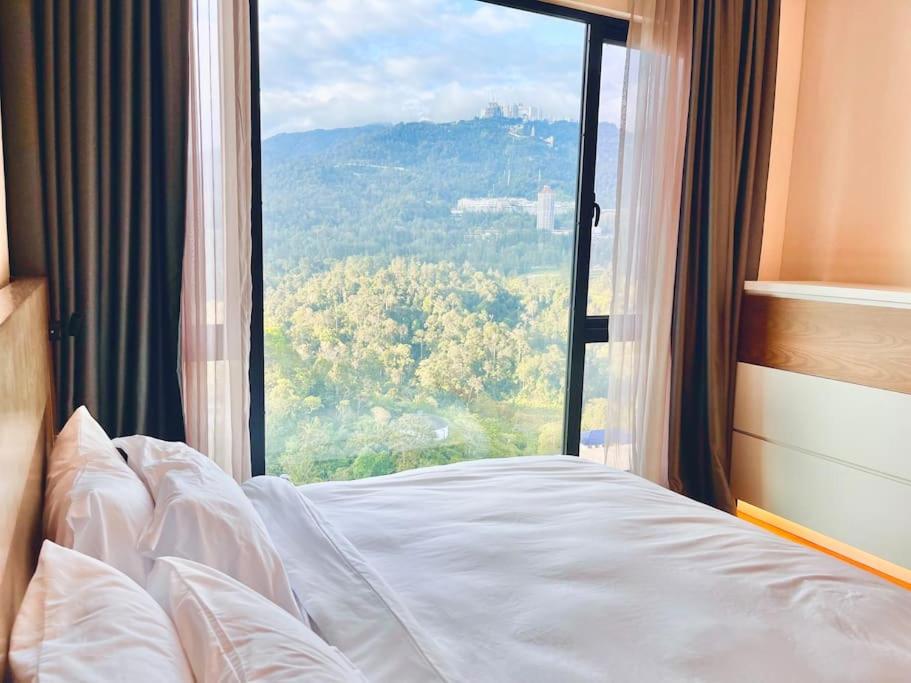 Cosy Ins Genting view 2 Bedrooms Home at Geo38 Premier Suites with 100mpbs WiFi available photo 4