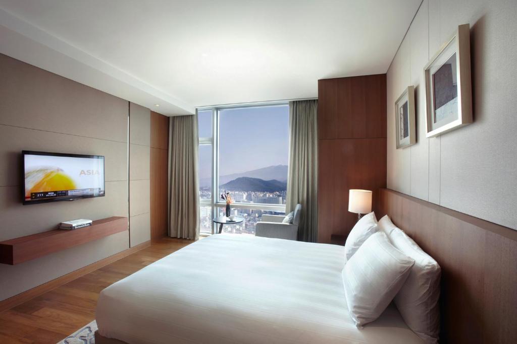 LOTTE City Hotel Jeju photo 1
