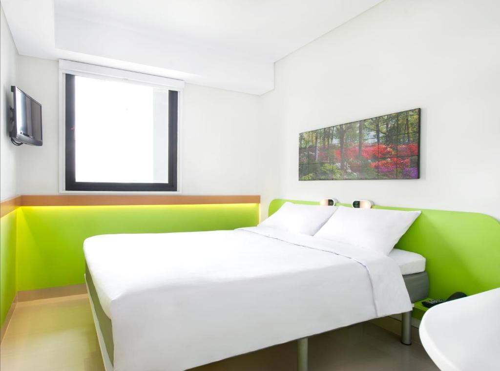 Двухместный (Стандартный номер с 1 двуспальной кроватью), Ibis Budget Jakarta Daan Mogot