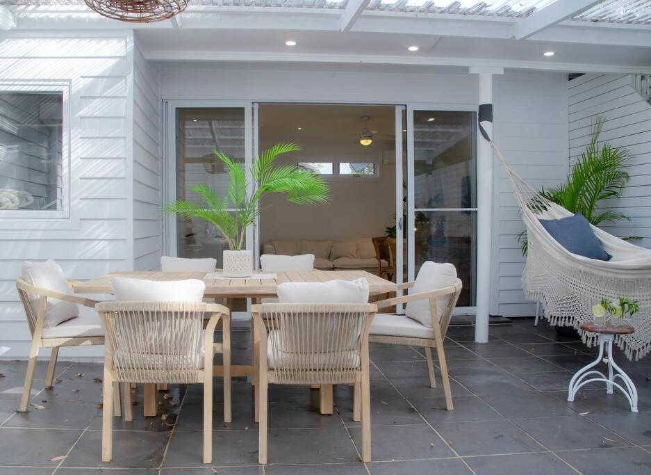 SALTY SNOOZE - Your Coastal Holiday House photo 1