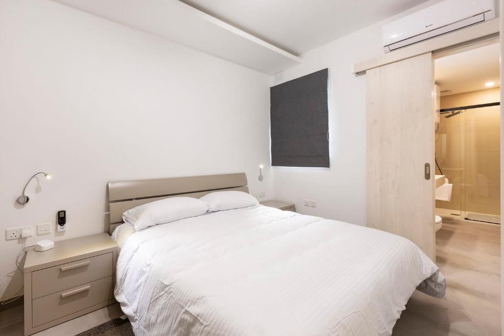 GZIRA Suite 7-Hosted by Sweetstay photo 4