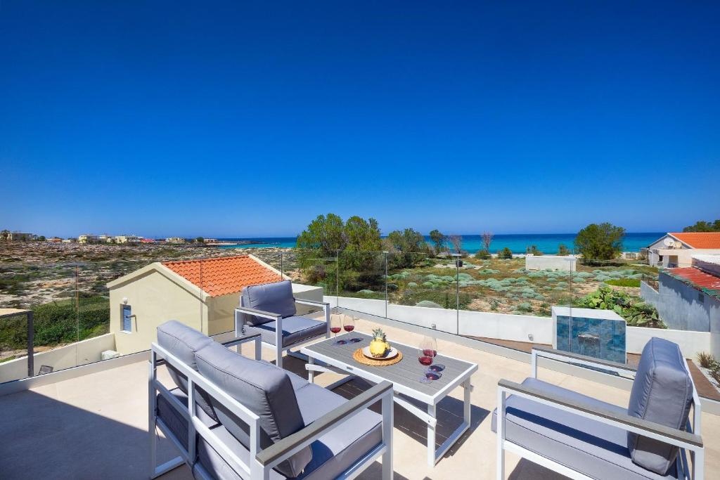 Villa Makisland with sea view photo 1