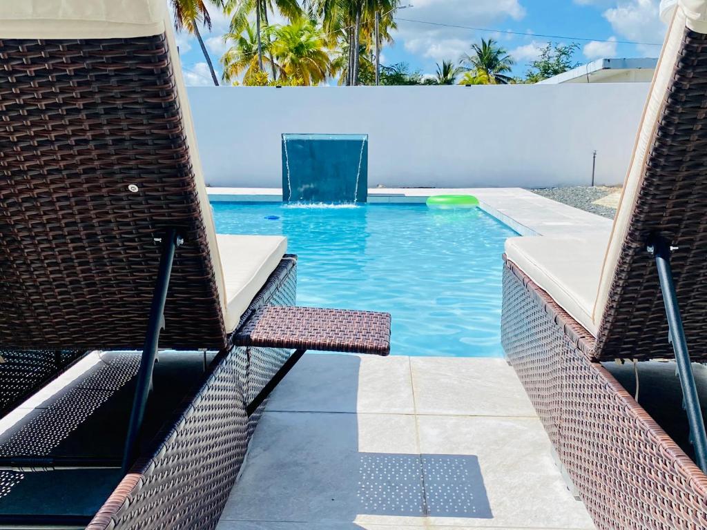 Whole Apartment/Private Pool/Netflix/Wifi photo 1