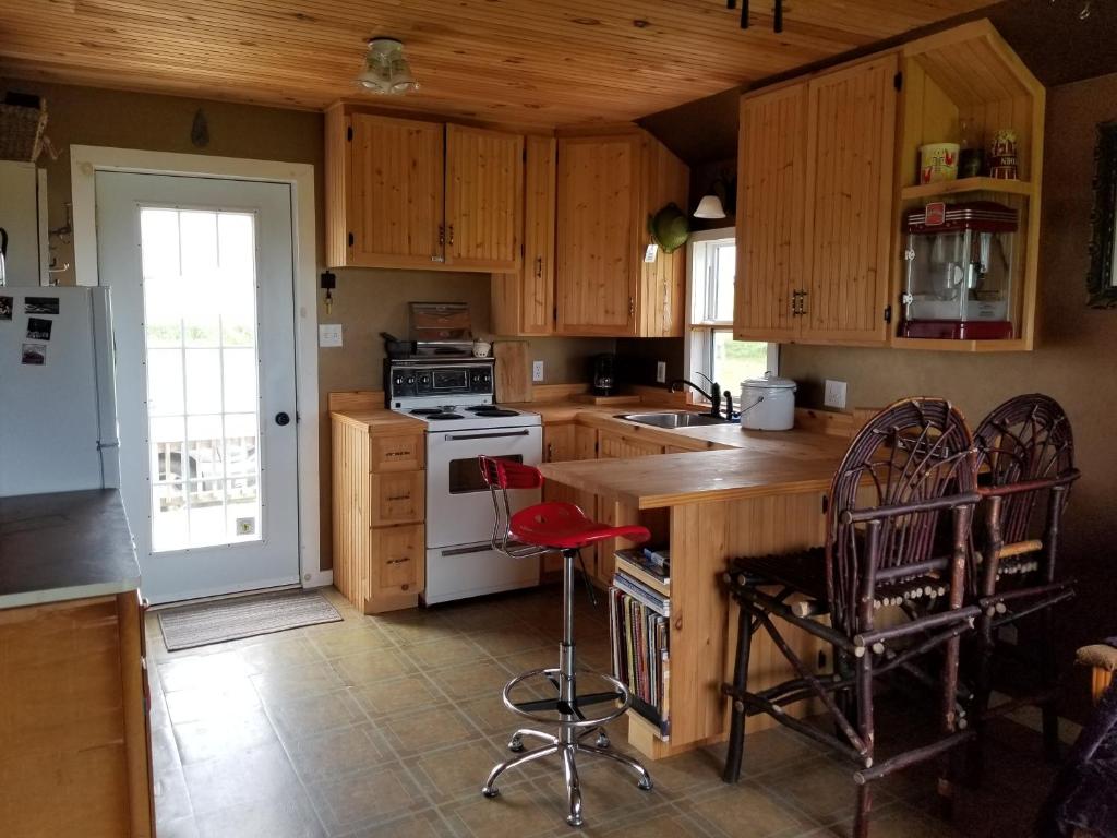 the Small Brown Cottage photo 2