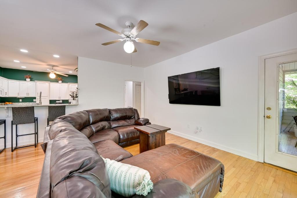 Anderson Home with Seasonal Beach and Boat Dock! photo 4