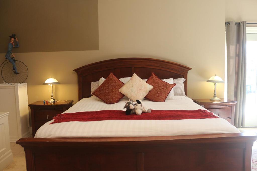 Farmhouse Suite