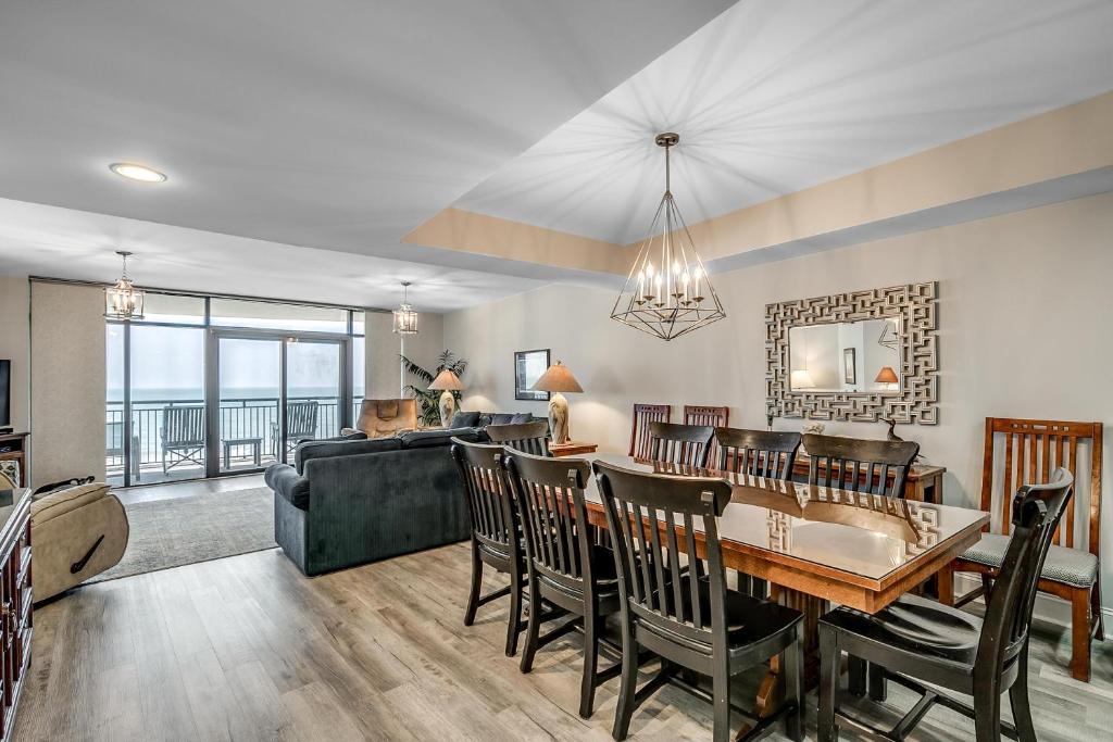 South Wind 701 photo 4