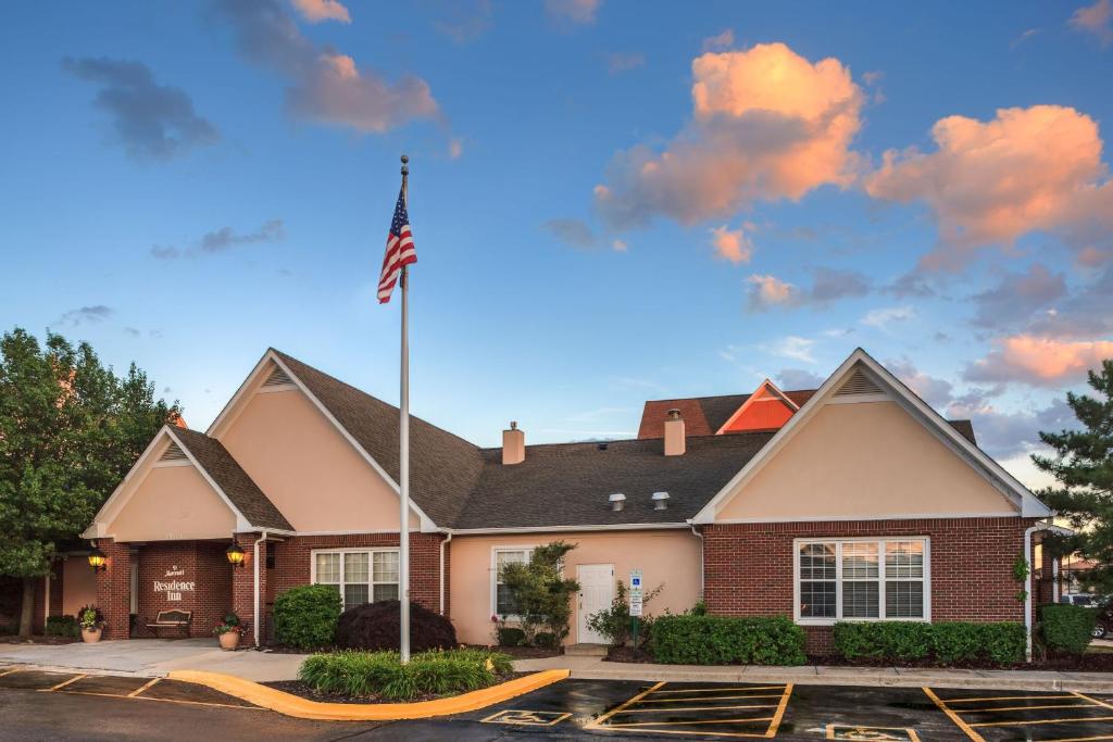 Residence Inn Chicago O'Hare image