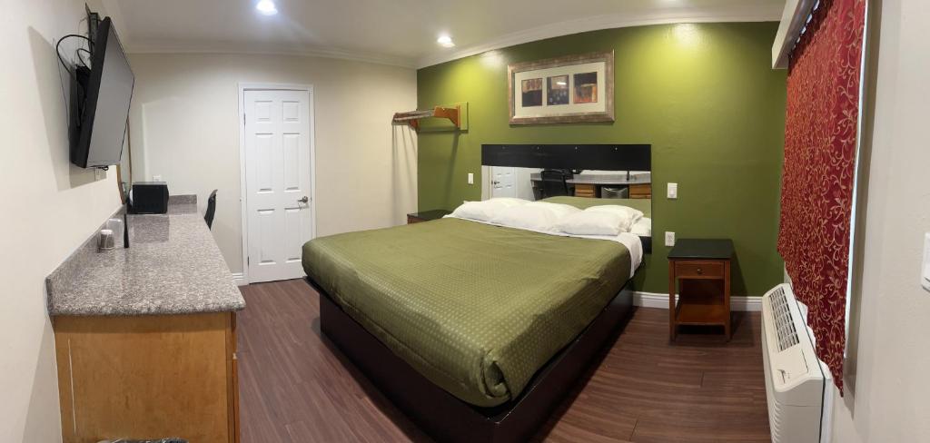 Harris Motel photo 1