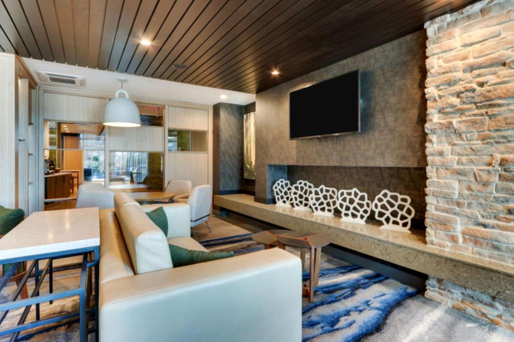 Fairfield Inn & Suites by Marriott Dalton image